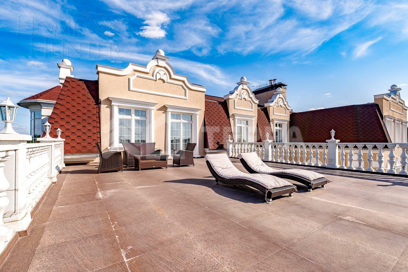 3-этажный коттедж 1 650 м² с отделкой