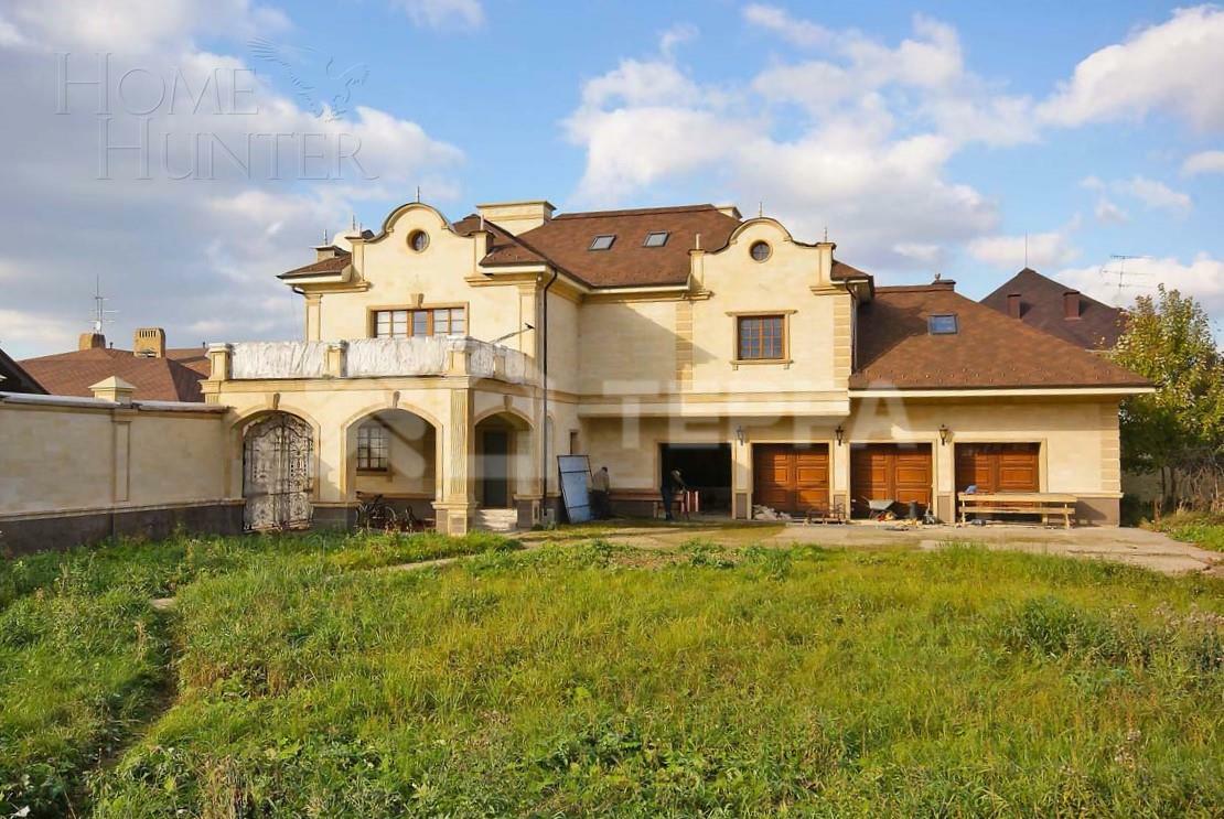 3-этажный коттедж 1 538 м² без отделки