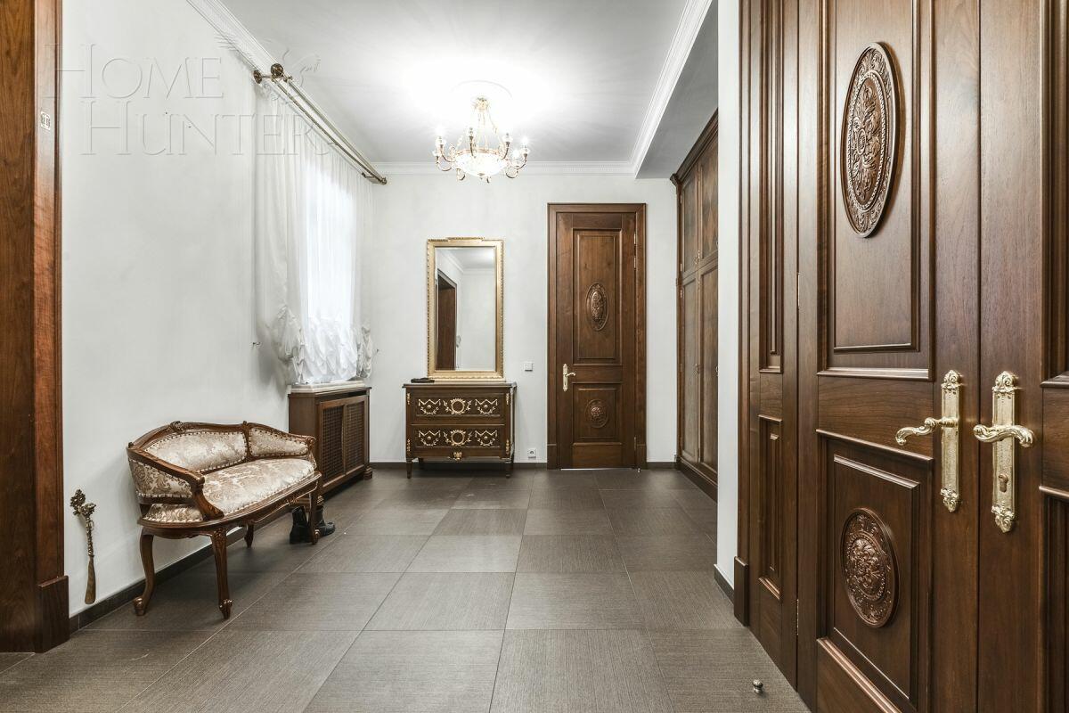 2-этажный коттедж 817 м² с отделкой