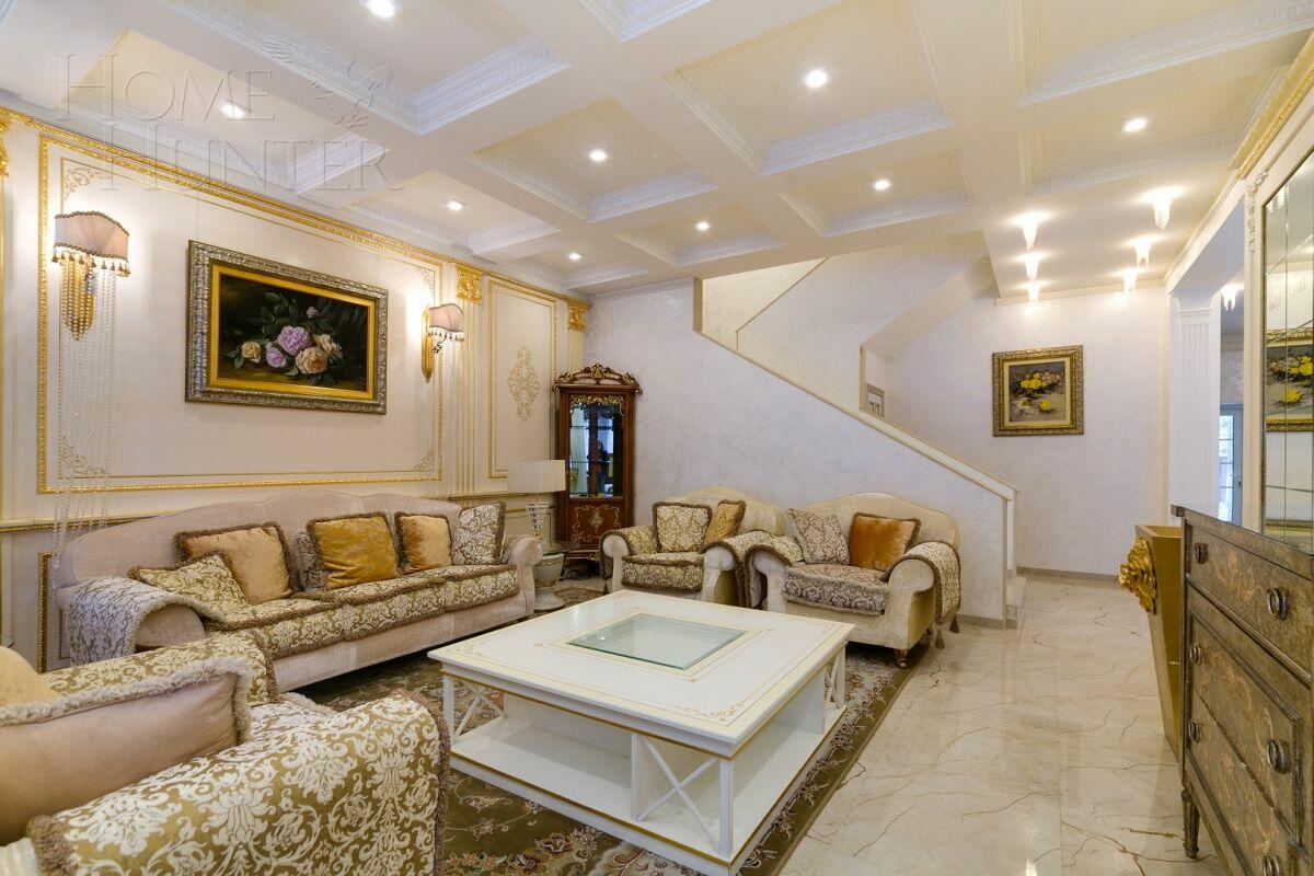 2-этажный таунхаус 385 м² с отделкой