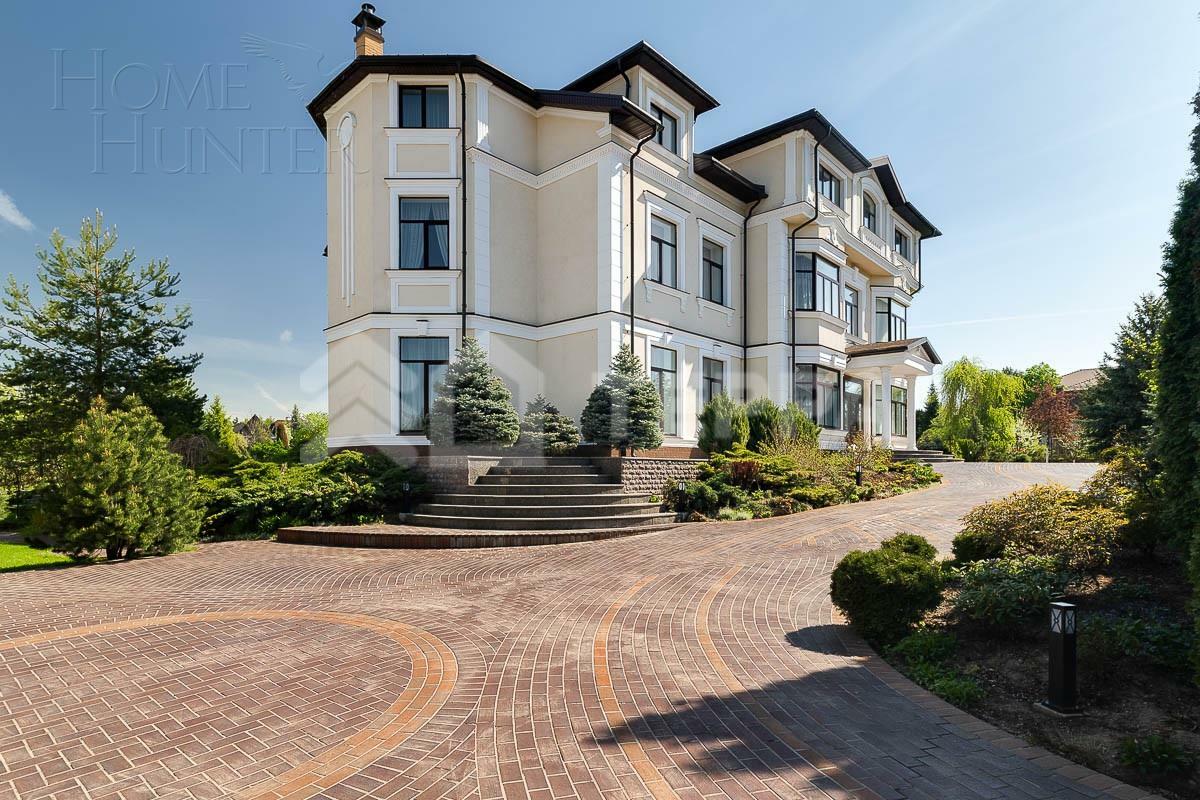 2-этажный коттедж 1 086 м² с отделкой