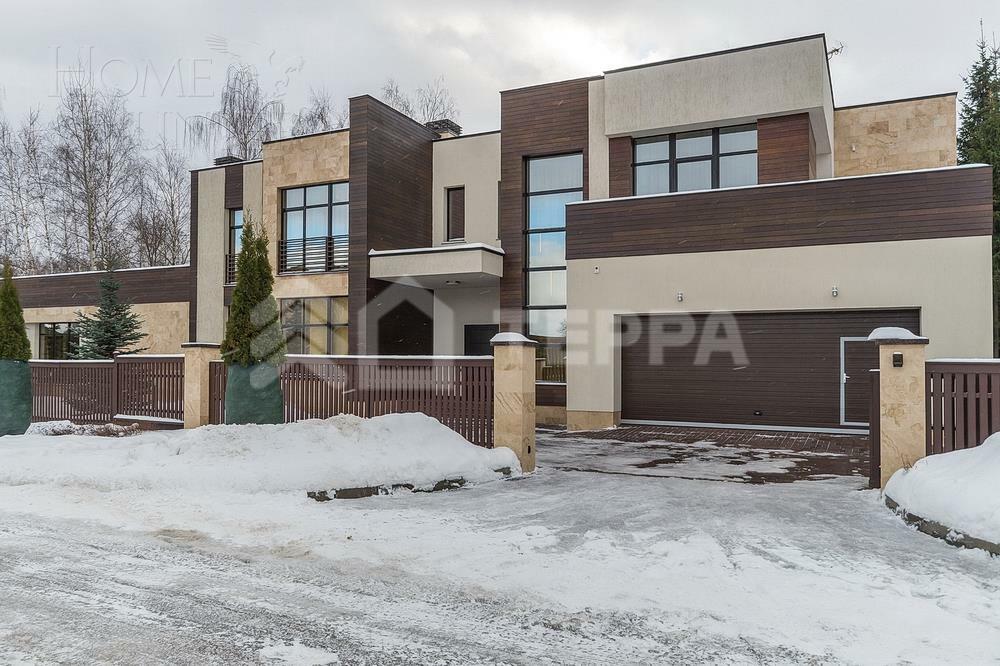 2-этажный коттедж 1 100 м² с отделкой