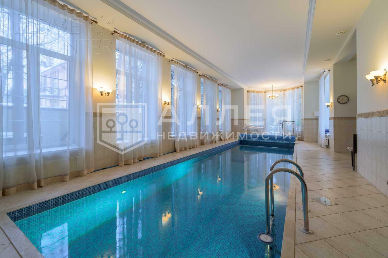 2-этажный коттедж 2 100 м² с отделкой