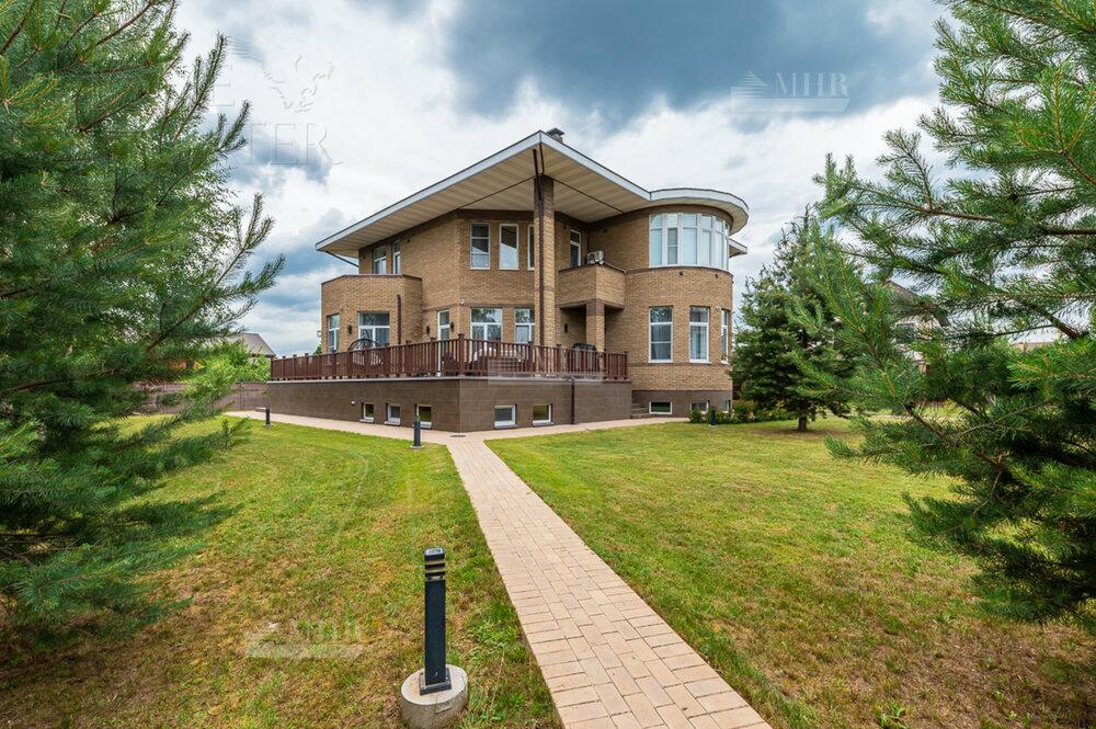 2-этажный коттедж 520 м² с отделкой