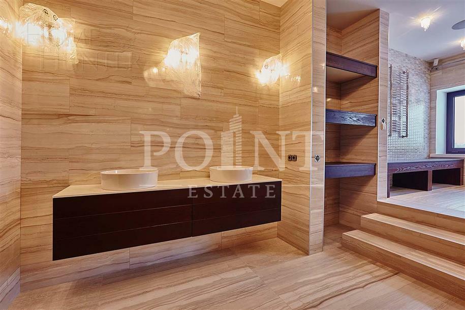 2-этажный коттедж 1 900 м² без отделки