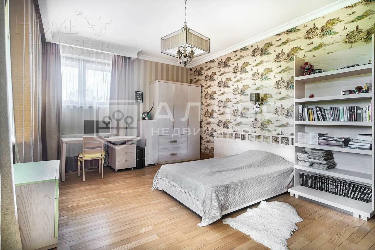 2-этажный коттедж 750 м² с отделкой