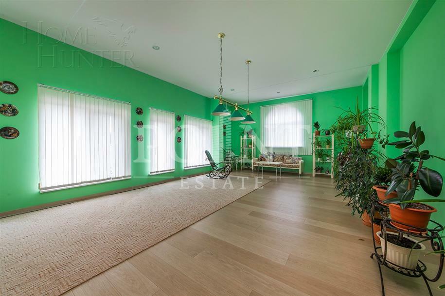 3-этажный коттедж 850 м² с отделкой