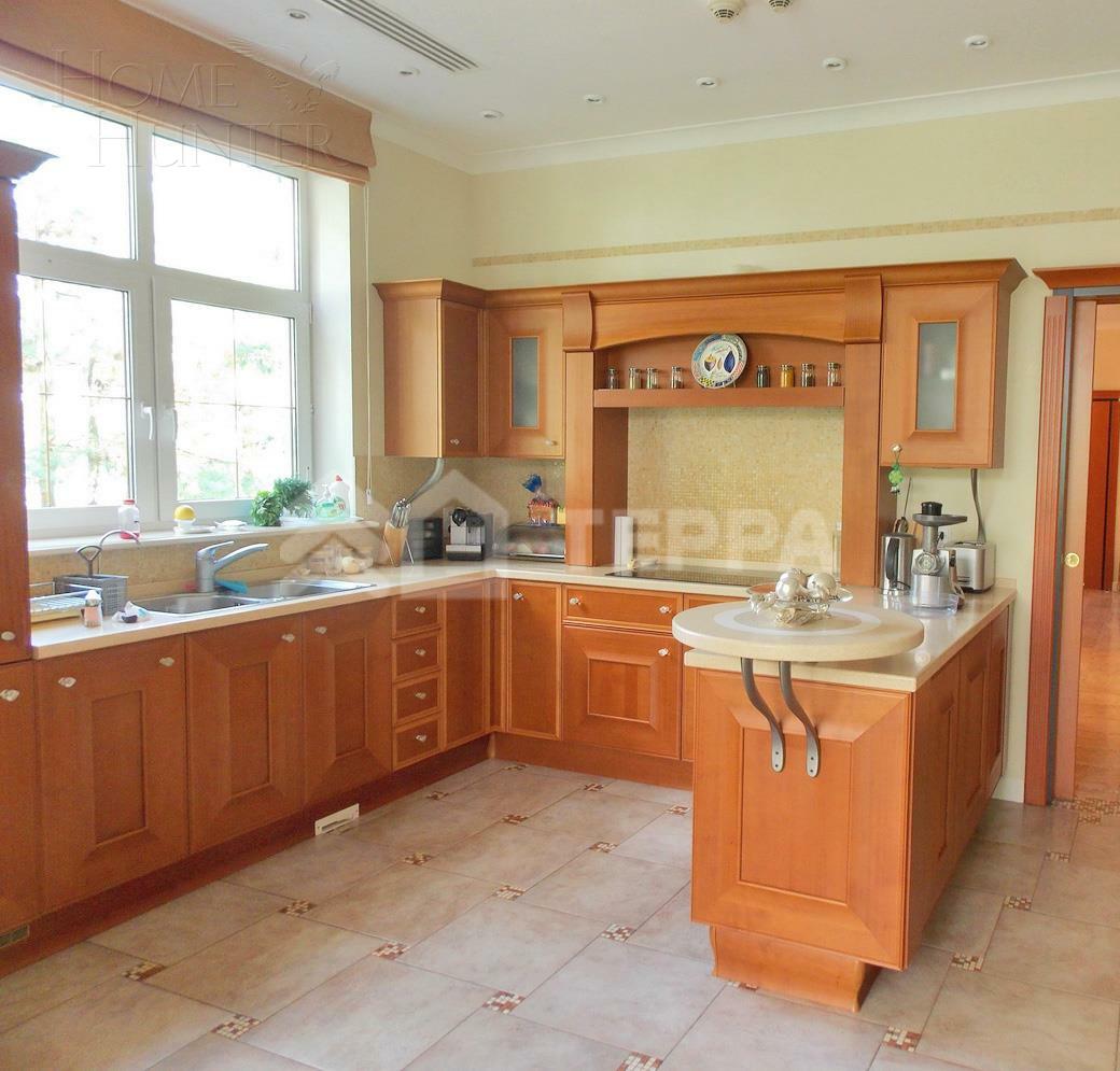 2-этажный коттедж 782.7 м² с отделкой