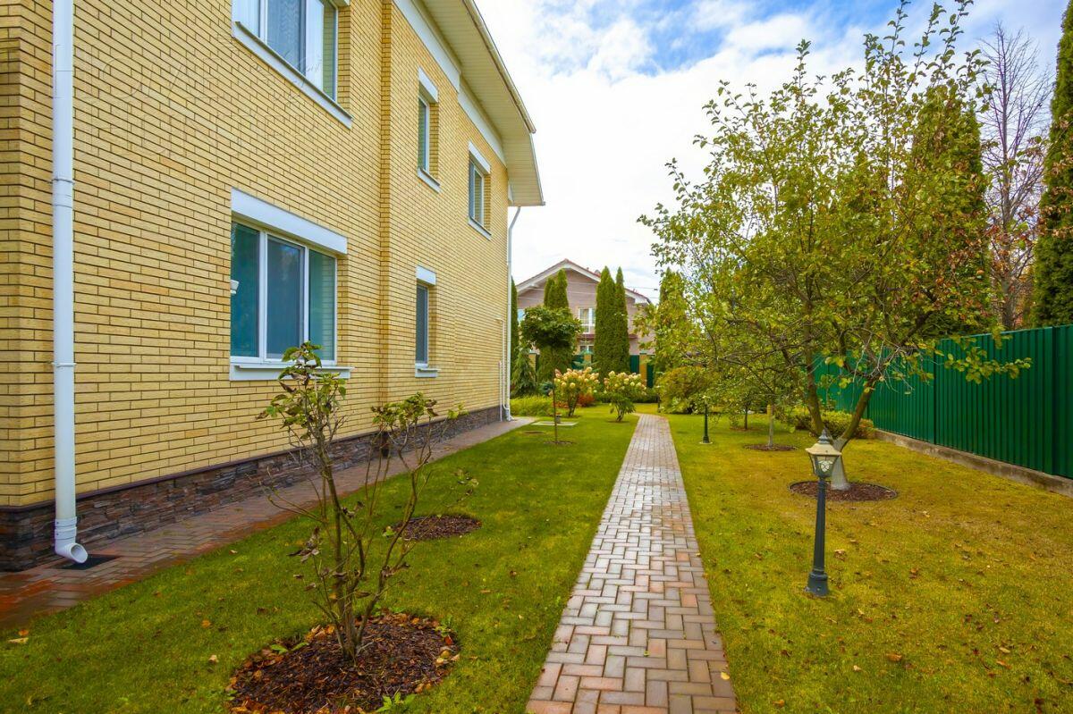 2-этажный коттедж 436 м² с отделкой