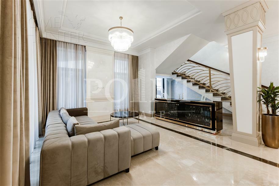 2-этажный коттедж 400 м² с отделкой