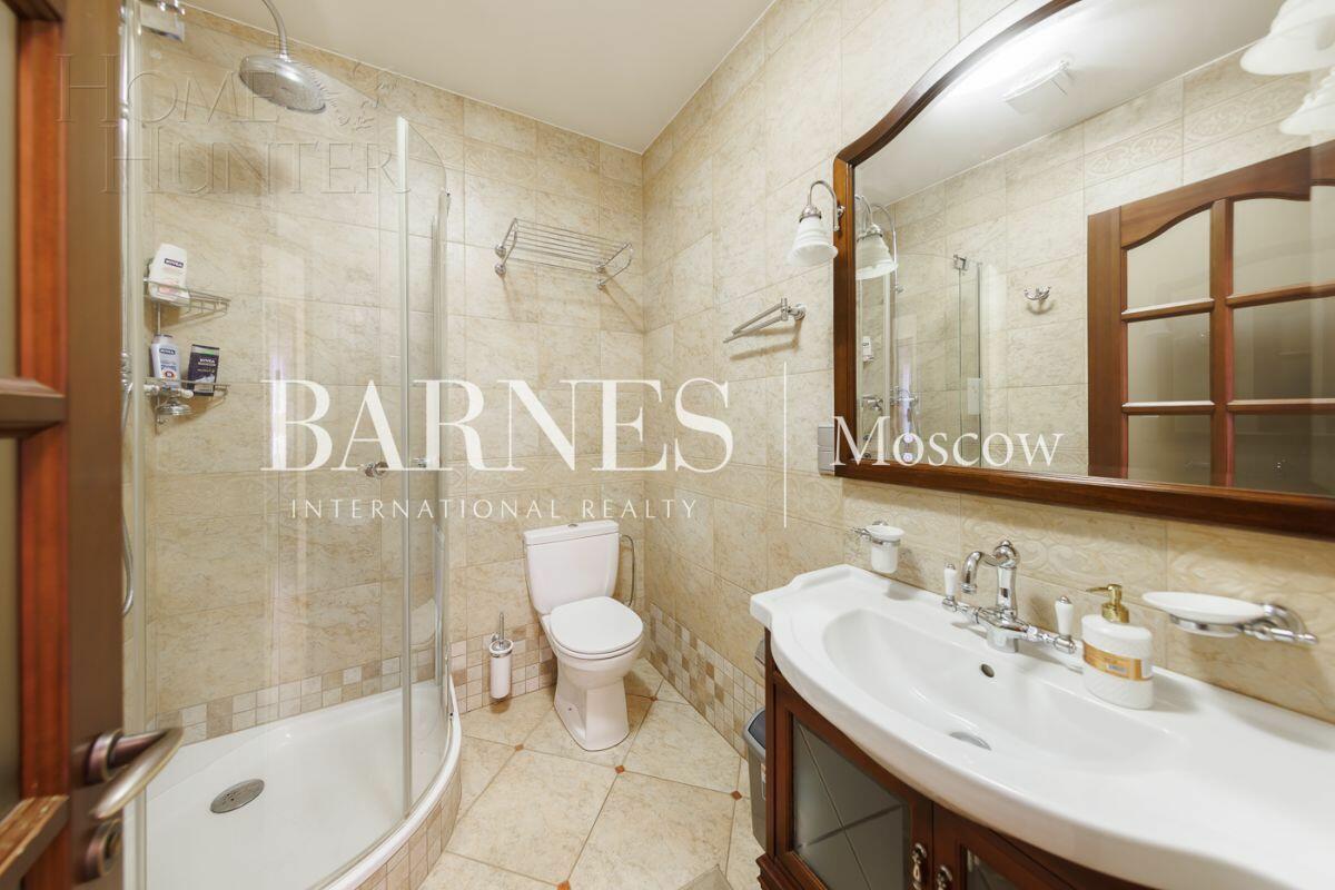 2-этажный коттедж 398.2 м² с отделкой