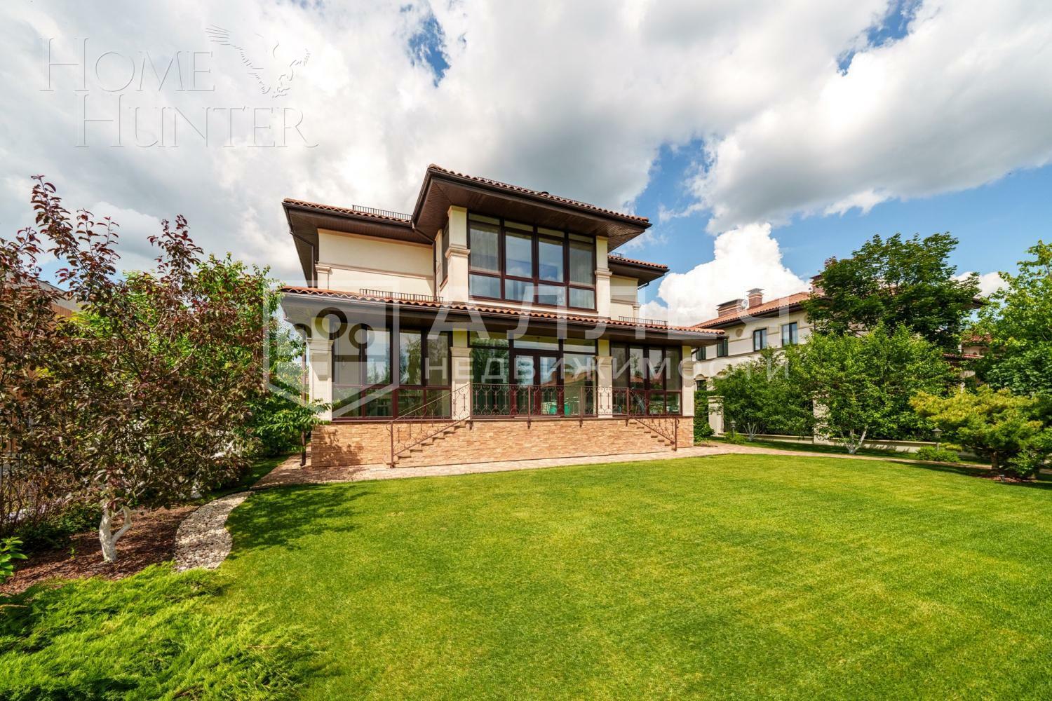 2-этажный коттедж 355 м² с отделкой