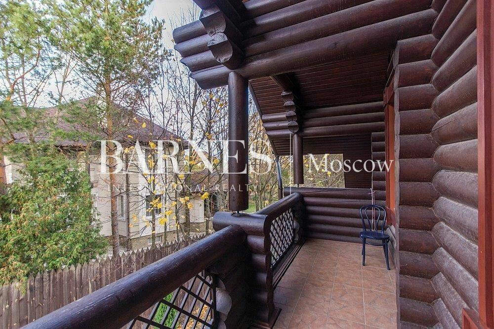 3-этажный коттедж 700 м² с отделкой