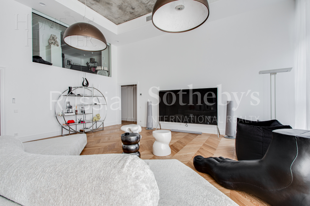 2-УРОВНЕВАЯ КВАРТИРА С ОТДЕЛКОЙ 380 М² НА 4 ЭТАЖЕ