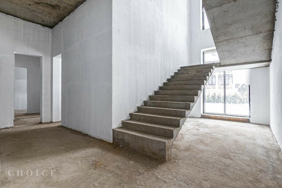 2-этажный коттедж 853.2 м² без отделки