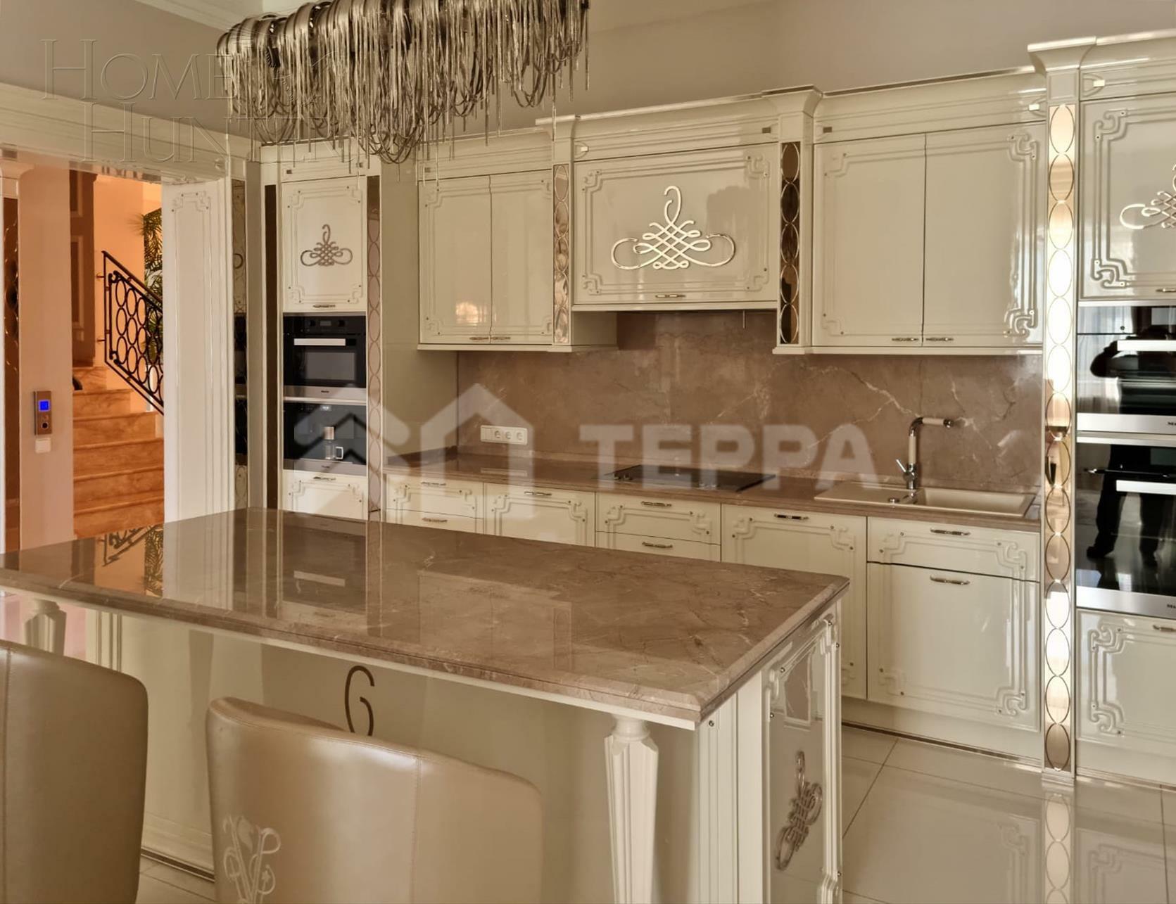 2-этажный коттедж 900 м² с отделкой