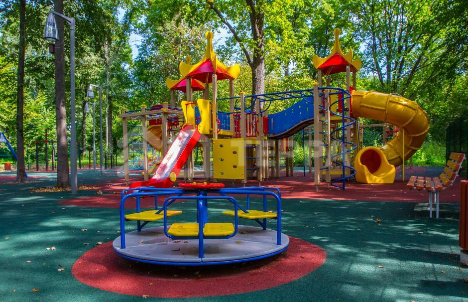 2-этажный коттедж 793.82 м² без отделки