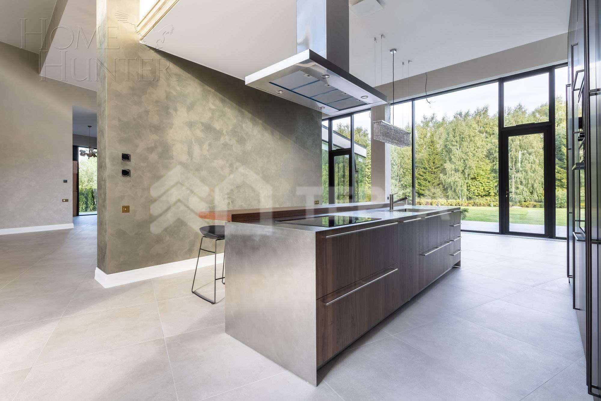 2-этажный коттедж 873 м² с отделкой