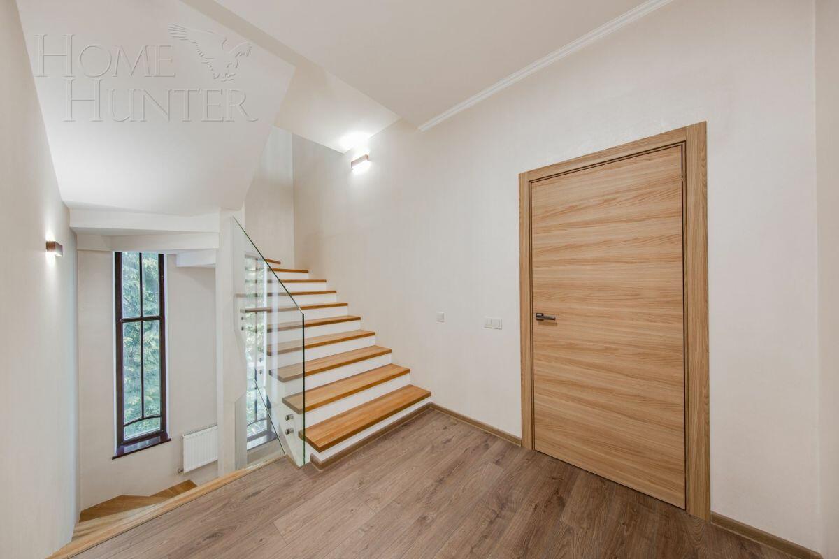 2-этажный коттедж 607 м² с отделкой