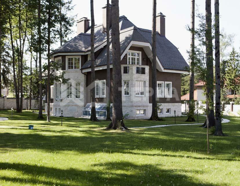 2-этажный коттедж 670 м² с отделкой