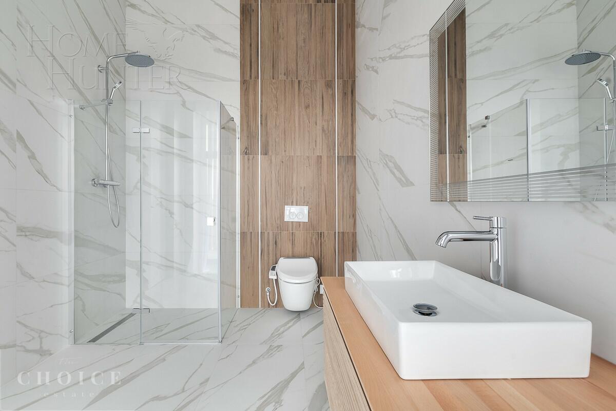 2-этажный коттедж 720 м² с отделкой