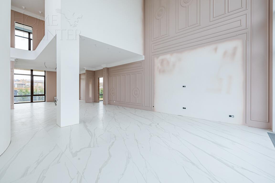 2-этажный коттедж 590 м² с отделкой