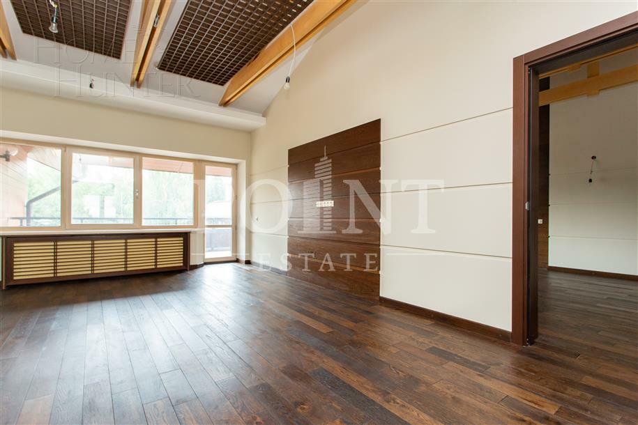 2-этажный коттедж 1 450 м² с отделкой