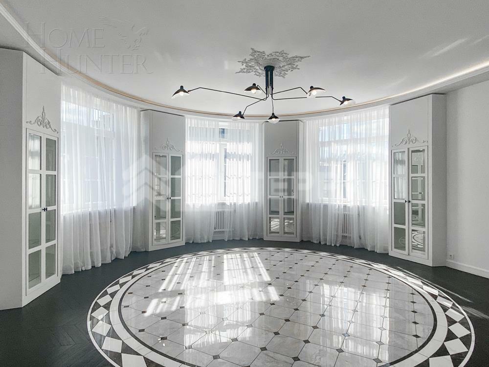 2-этажный коттедж 1 151 м² с отделкой