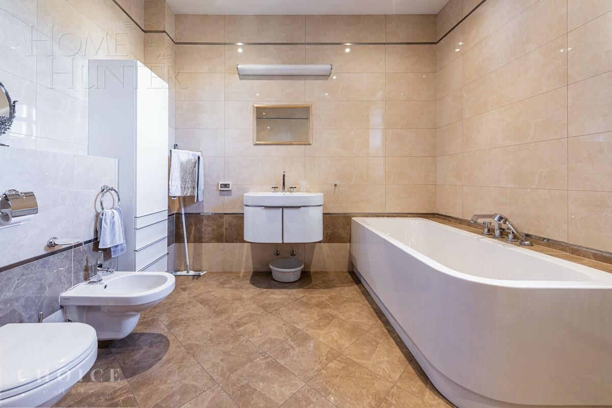 2-этажный коттедж 620 м² с отделкой