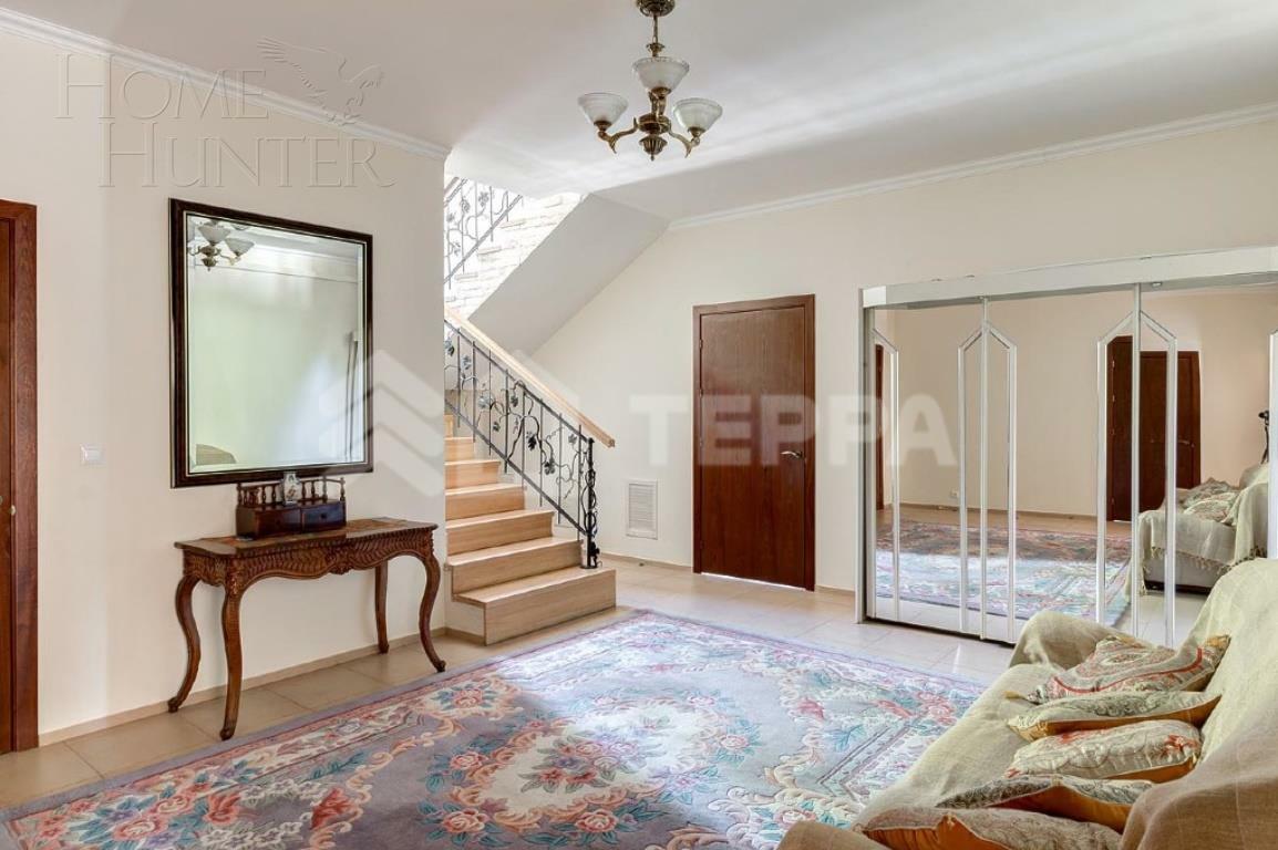 2-этажный коттедж 600 м² с отделкой