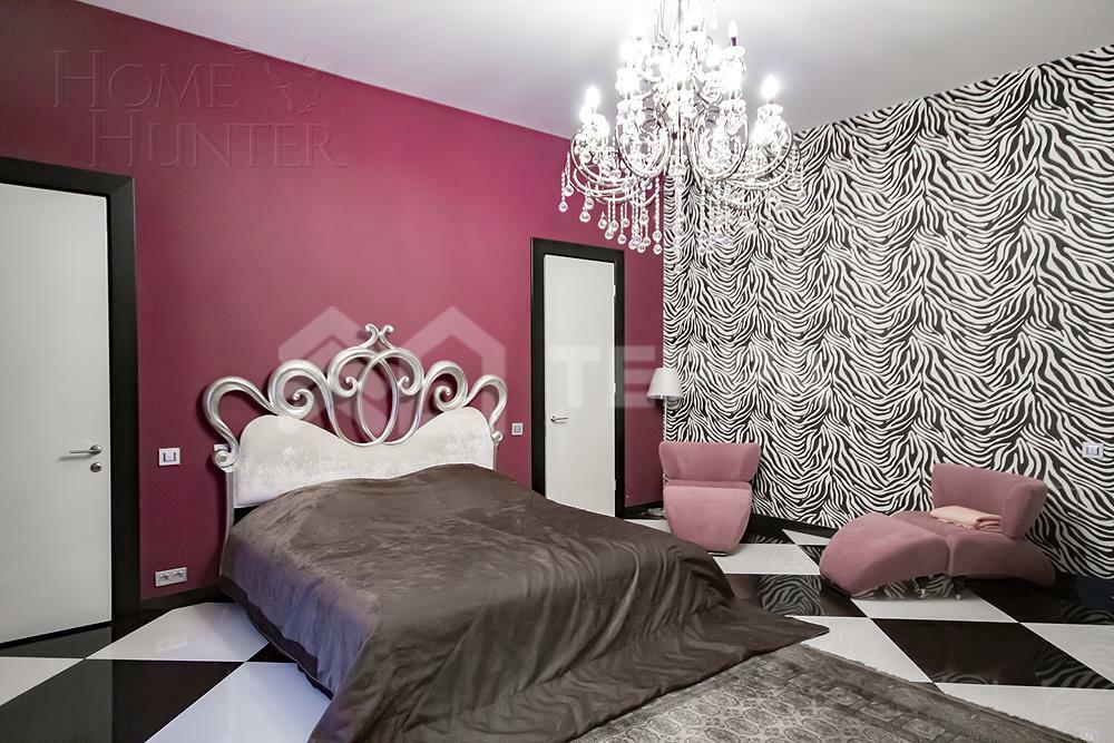 3-этажный коттедж 1 300 м² с отделкой