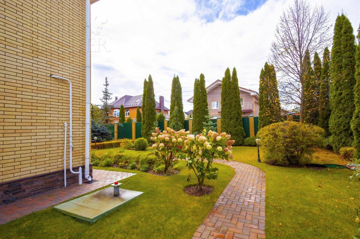 2-этажный коттедж 436 м² с отделкой