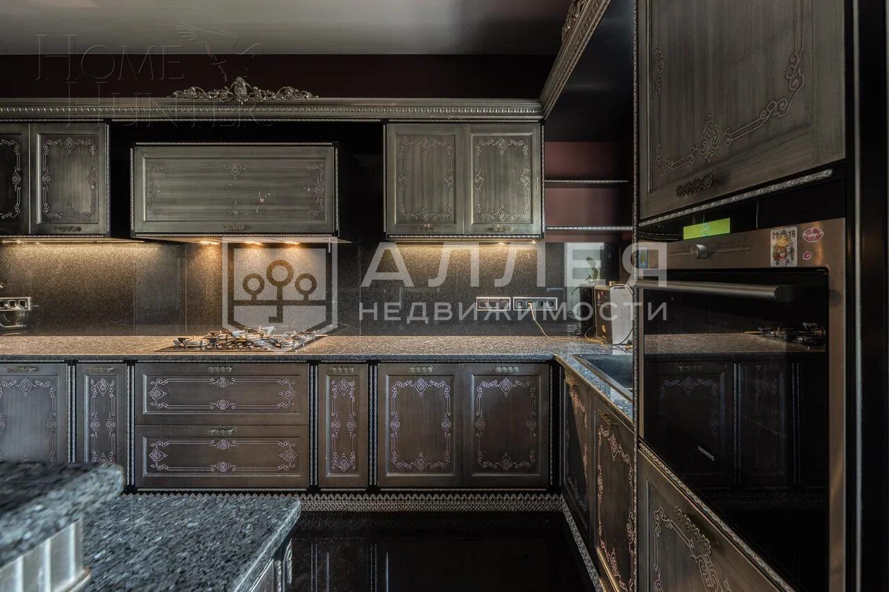 2-этажный коттедж 1 500 м² с отделкой