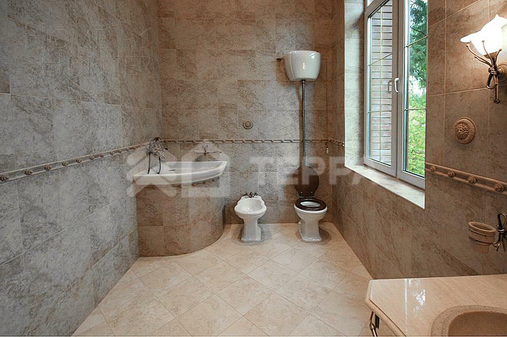 2-этажный коттедж 1 500 м² с отделкой