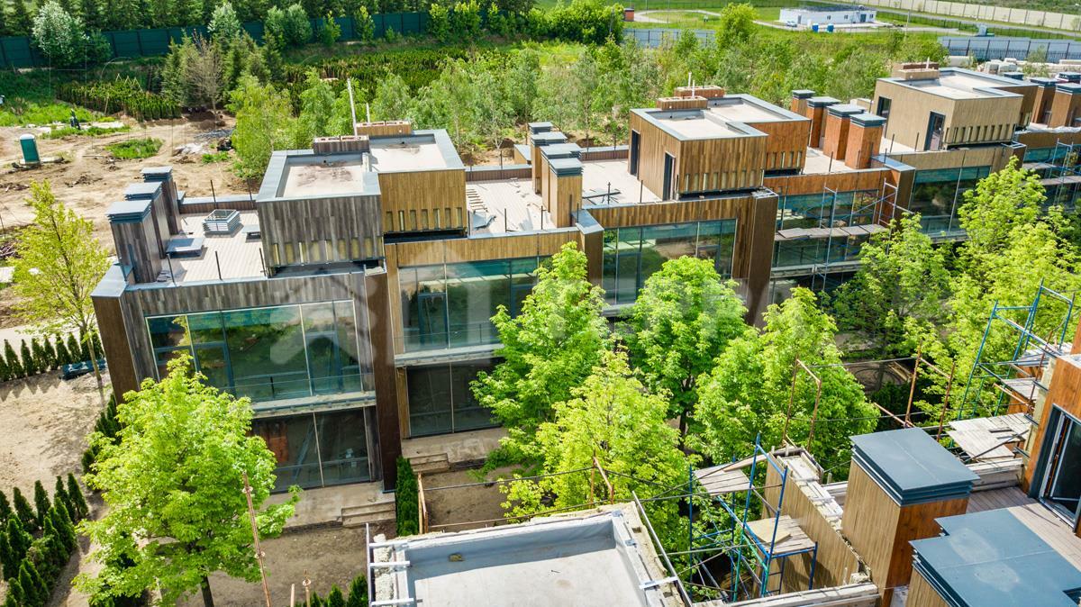 3-этажный таунхаус 238 м² без отделки