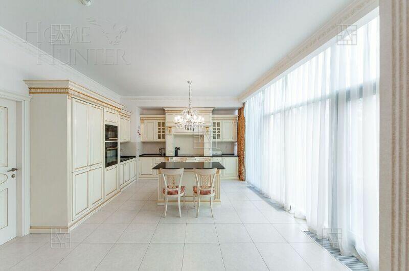 6-КОМН. КВАРТИРА С ОТДЕЛКОЙ 300.3 М² НА 4 ЭТАЖЕ