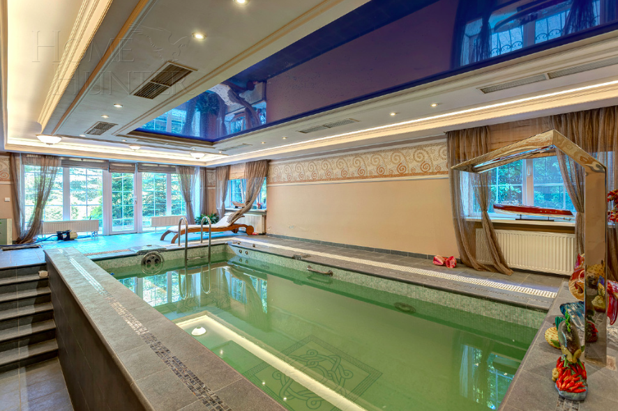 2-этажный коттедж 1 200 м² с отделкой