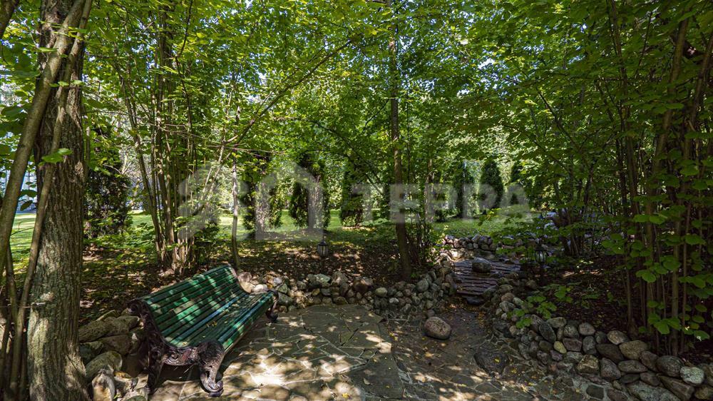 2-этажный коттедж 850 м² с отделкой