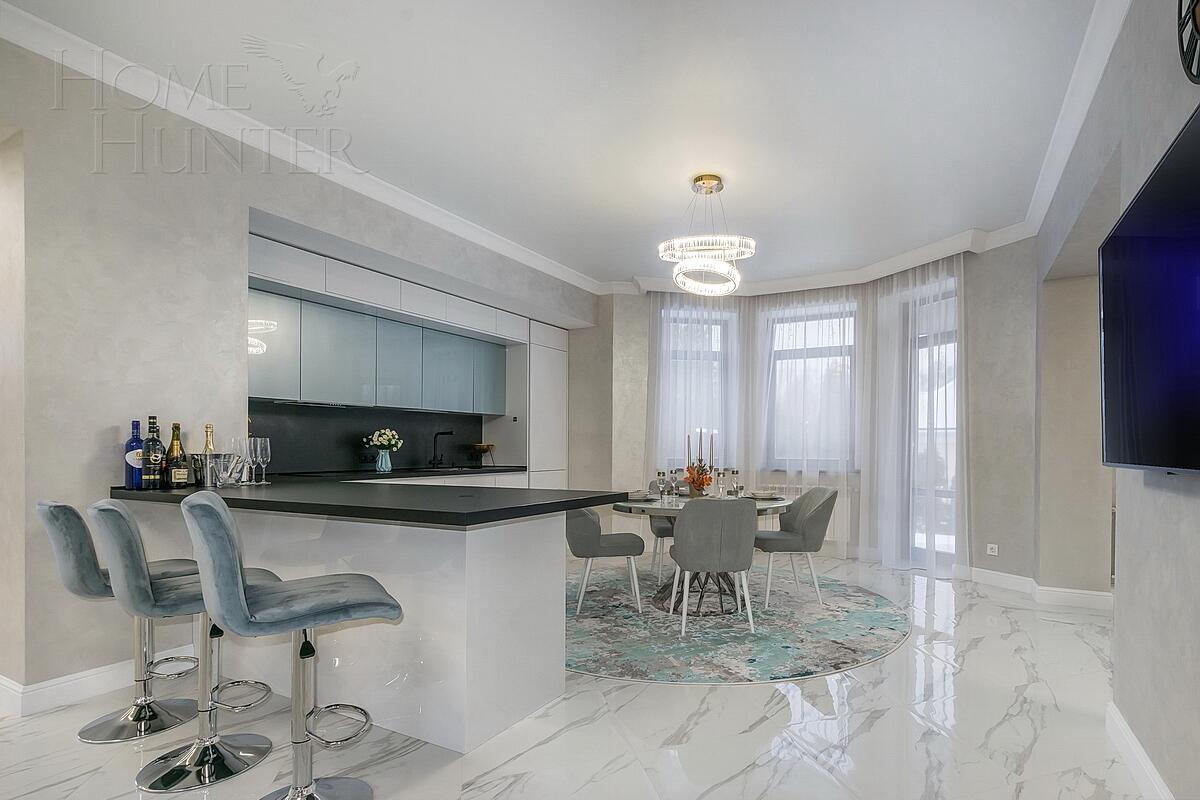 2-этажный коттедж 694 м² с отделкой