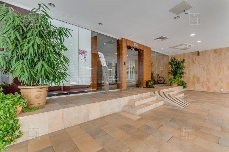 7-КОМН. КВАРТИРА С ОТДЕЛКОЙ 330 М² НА 2 ЭТАЖЕ