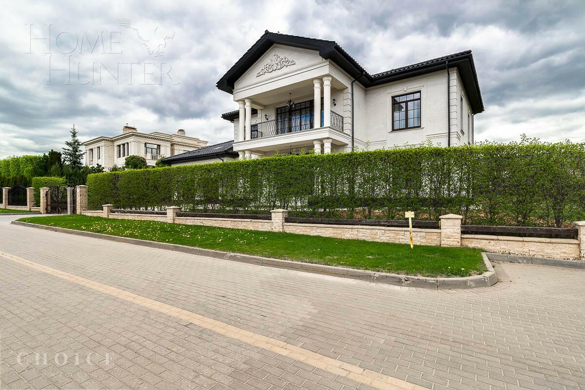 2-этажный коттедж 610 м² с отделкой