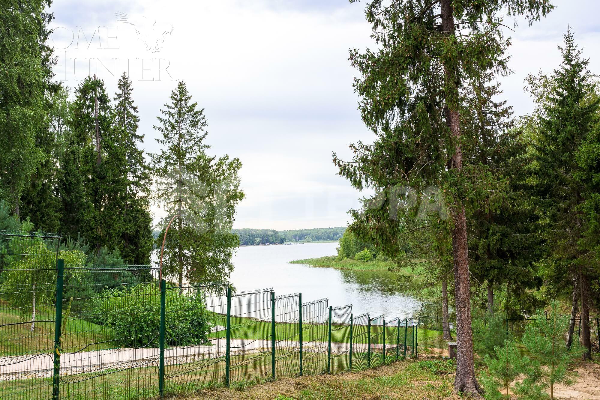 Участок 408 сот. в охраняемом поселке