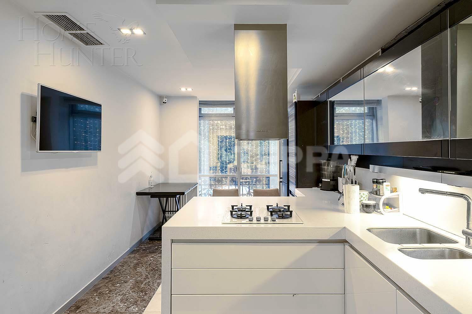 3-этажный таунхаус 350 м² с отделкой