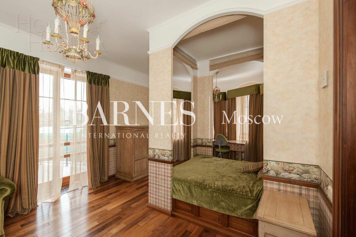 2-этажный коттедж 1 400 м² с отделкой