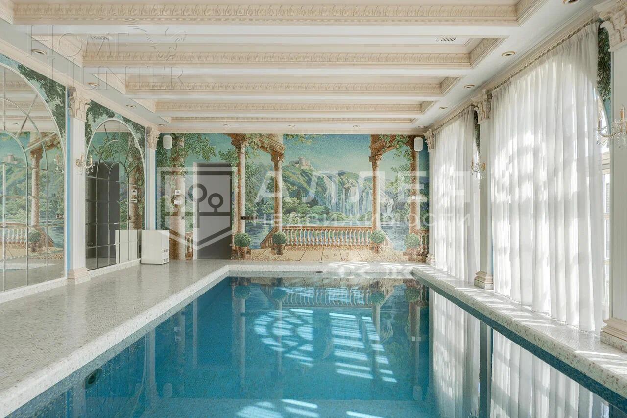 2-этажный коттедж 1 500 м² с отделкой