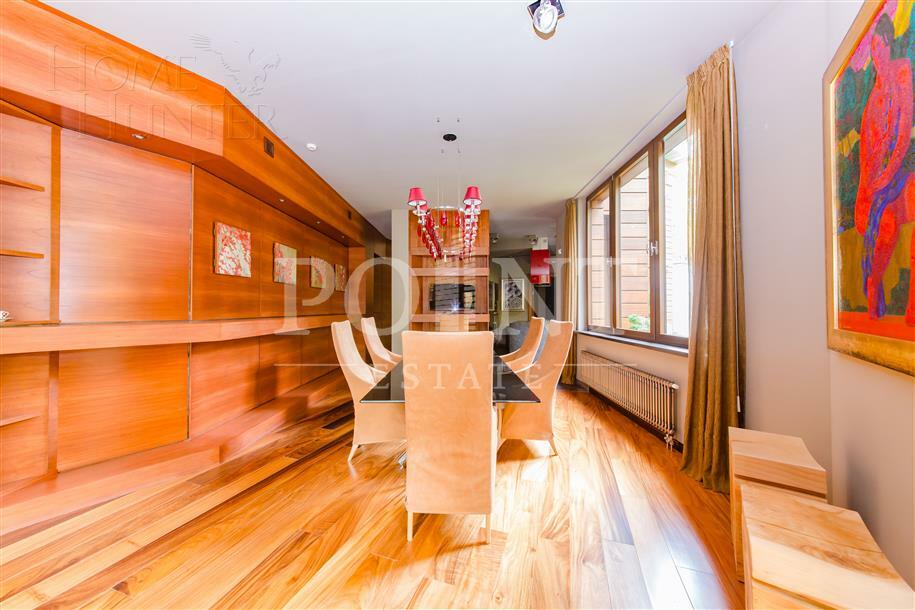 2-этажный коттедж 1 750 м² с отделкой