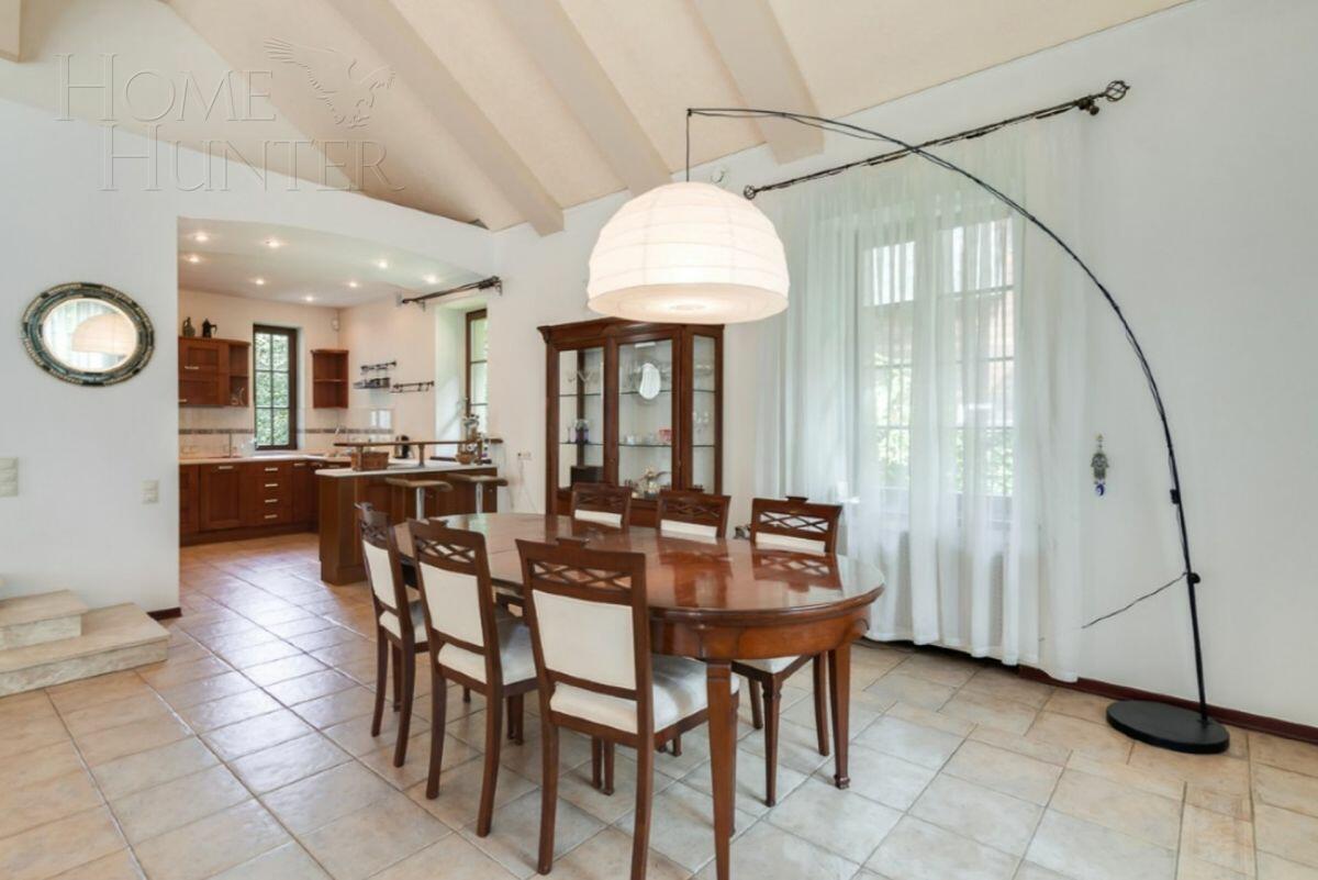 2-этажный коттедж 650 м² с отделкой