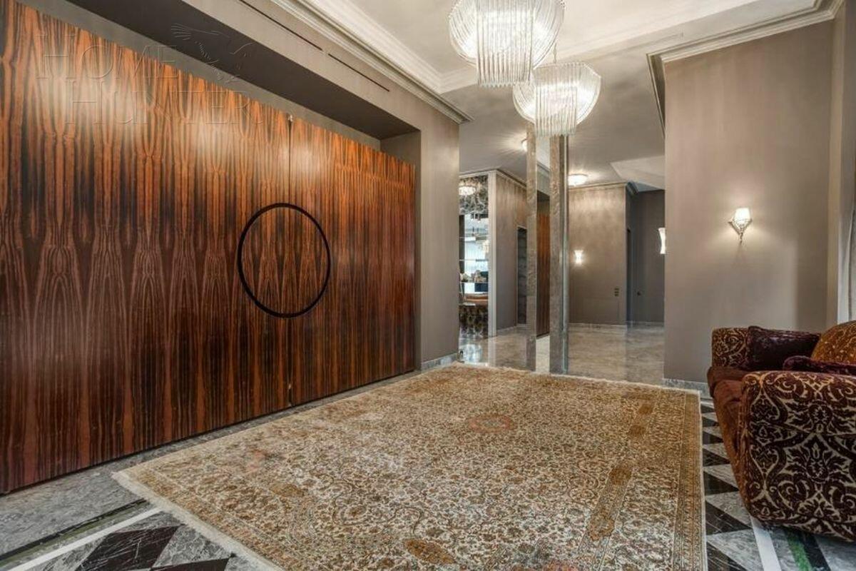 3-этажный коттедж 953 м² с отделкой