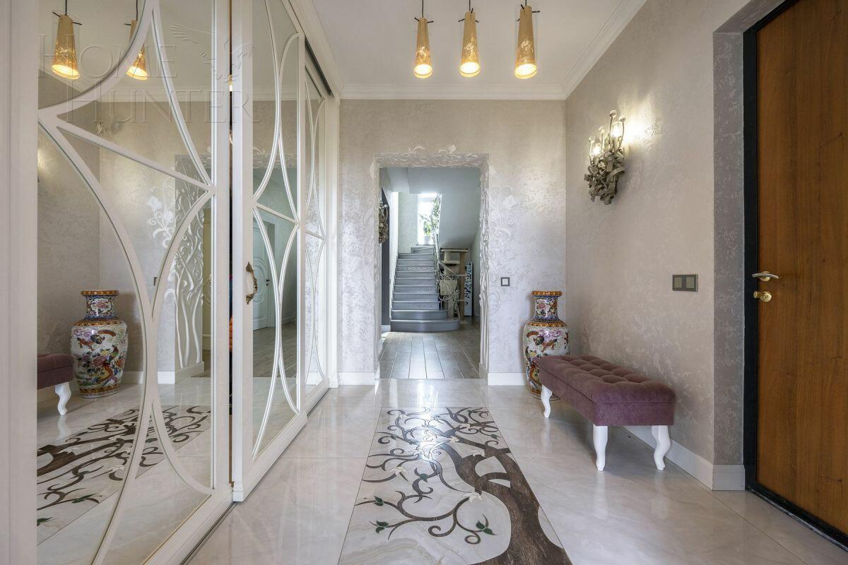 2-этажный коттедж 270 м² с отделкой