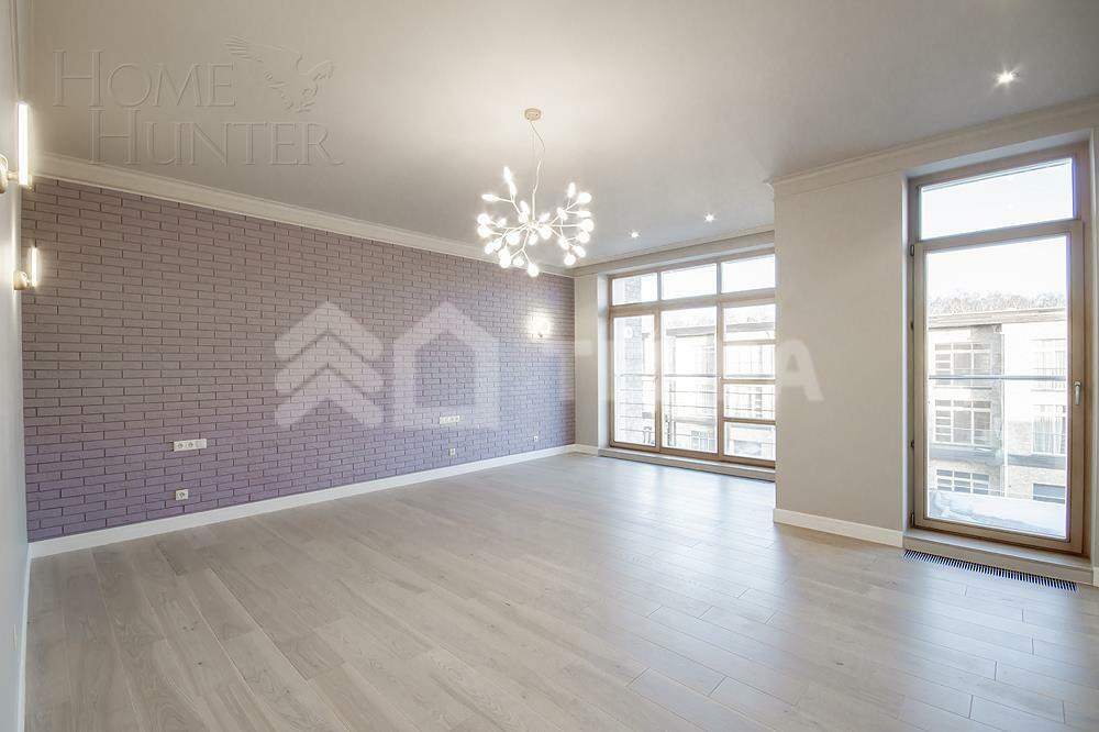 3-этажный таунхаус 291 м² с отделкой